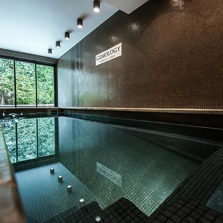 Du Chateau & - Teritoria 4* Carcassone