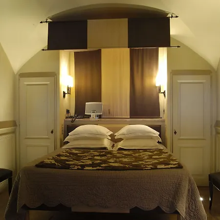 Du Chateau & - Teritoria 4* Carcasona