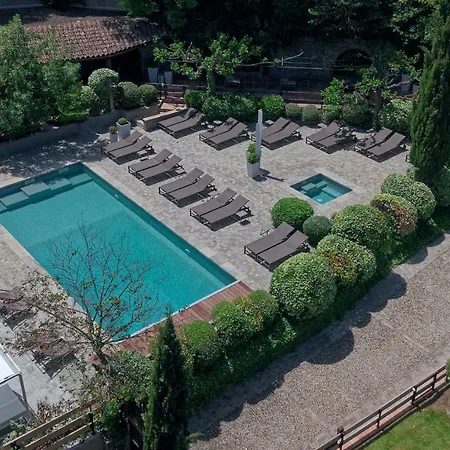 Du Chateau & - Teritoria